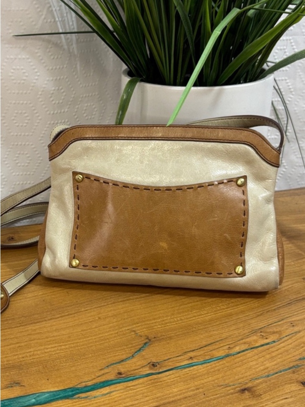 Hobo crossbody cream western inspired